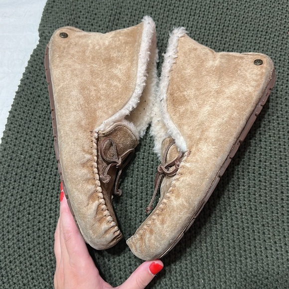 UGG slippers - Picture 3 of 6